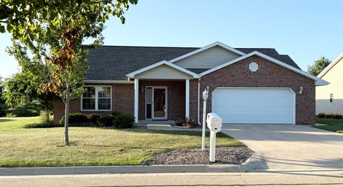 725 Independence Dr, Princeton, IL, 61356-2362 | Card Image