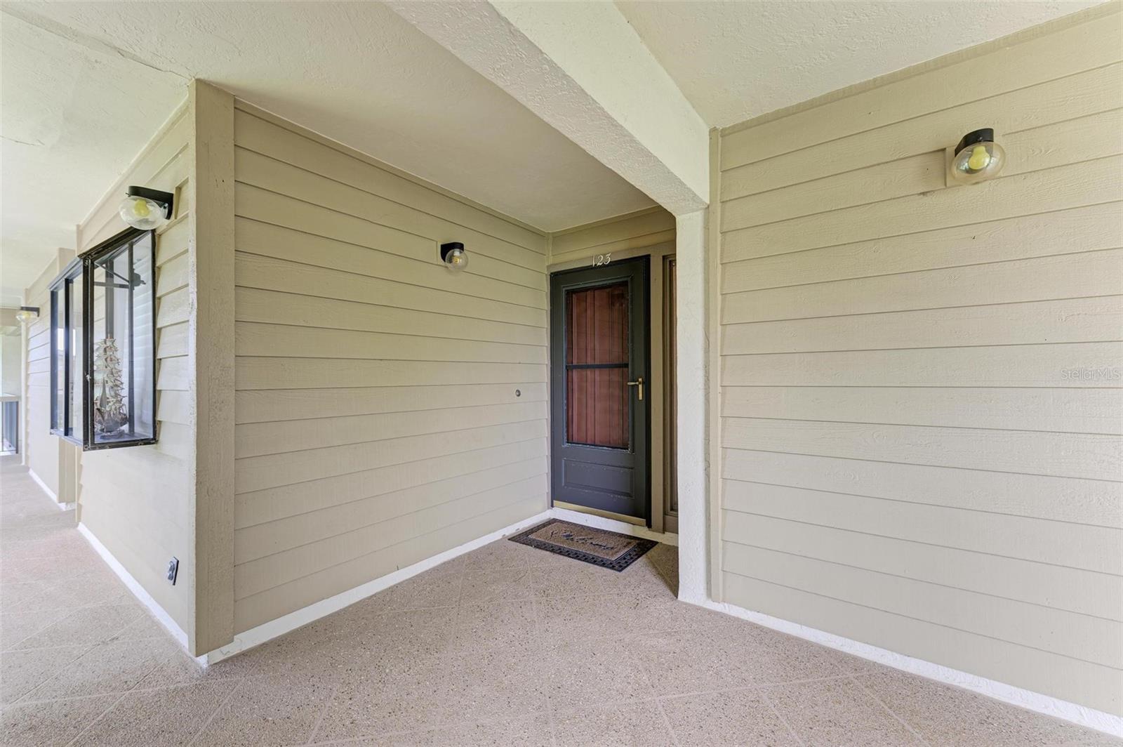 123 3045 Mariners Cove Drive, For Rent in Cortez Zoocasa