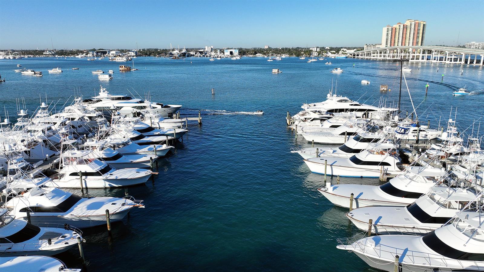 Residential in Palm Beach Shores 5