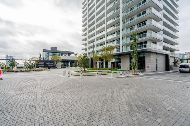 1408 - 3833 Evergreen Place, Condo with 1 bedrooms, 1 bathrooms and 1 parking in Burnaby BC | Image 2