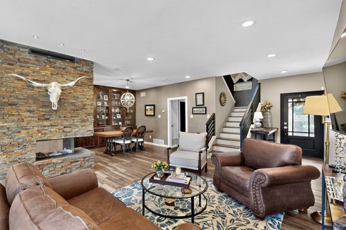 12454 Montego Plz, Dallas, TX, 75230-1724 | Card Image