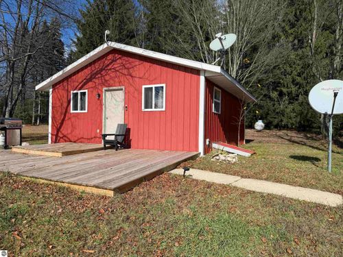 20688 Hibma Road, Tustin, MI, 49688 | Card Image