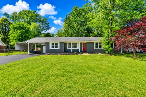 300 Donna Dr, Hopkinsville, KY, 42240-5220 | Card Image