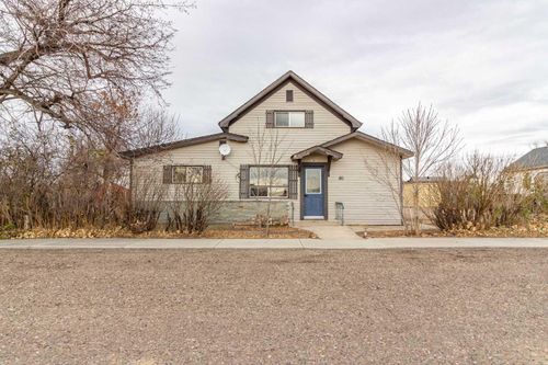 80 Pacific Ave, Irvine, AB, T0J1V0 | Card Image