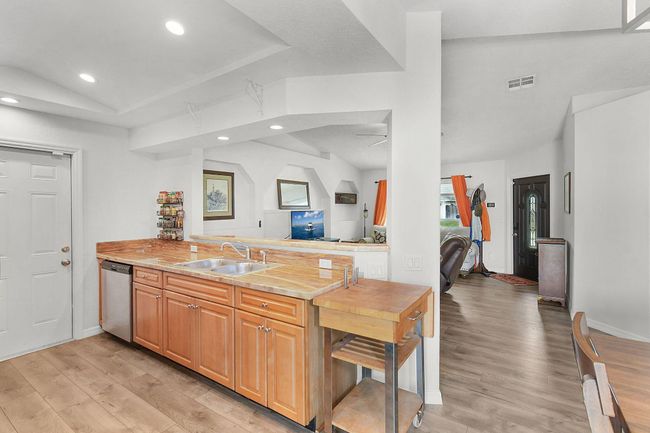 3171 Sw Crumpacker St, House other with 2 bedrooms, 2 bathrooms and null parking in Port St. Lucie FL | Image 15