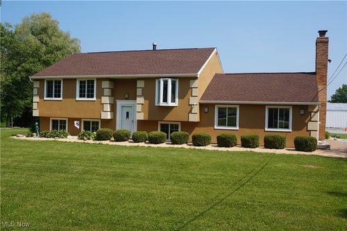 6019 New London Rd, Ashtabula, OH, 44004-9496 | Card Image