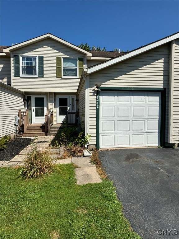 Trevi Ln, Clay, NY 13041