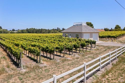 5505 Bravo Toro Ln, Santa Rosa, CA, 95401-5504 | Card Image