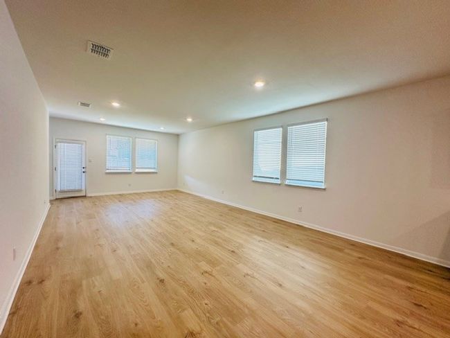 140 Corral Cv, House other with 4 bedrooms, 2 bathrooms and 2 parking in Kyle TX | Image 14
