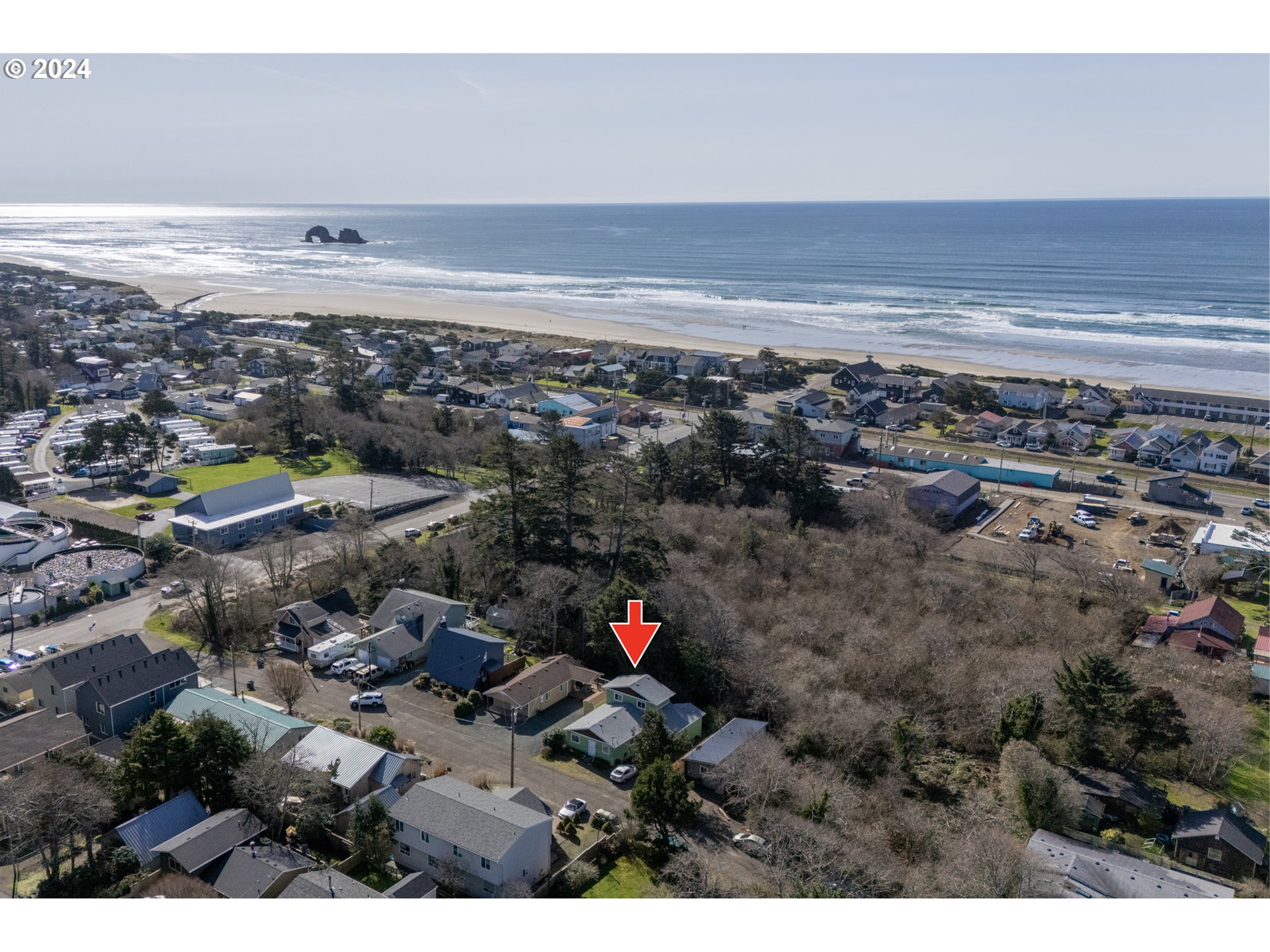 Dolphin St, Rockaway Beach, OR 97136