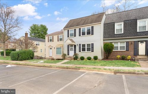 9039 Piney Grove Dr, FAIRFAX, VA, 22031-2022 | Card Image