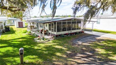 37130 Lakewood Drive, House other with 2 bedrooms, 2 bathrooms and null parking in Zephyrhills FL | Image 2