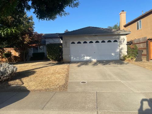 2339 Nisperos, Stockton, CA, 95206 | Card Image