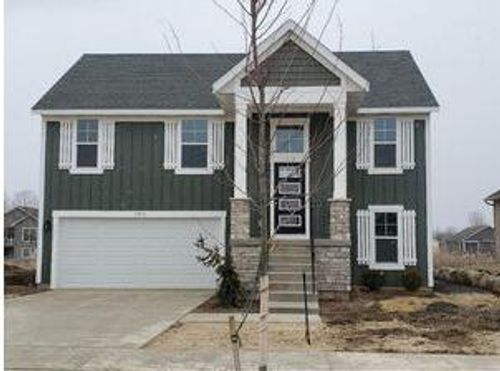 7494 Legend Ct Se, Caledonia, MI, 49316-7418 | Card Image