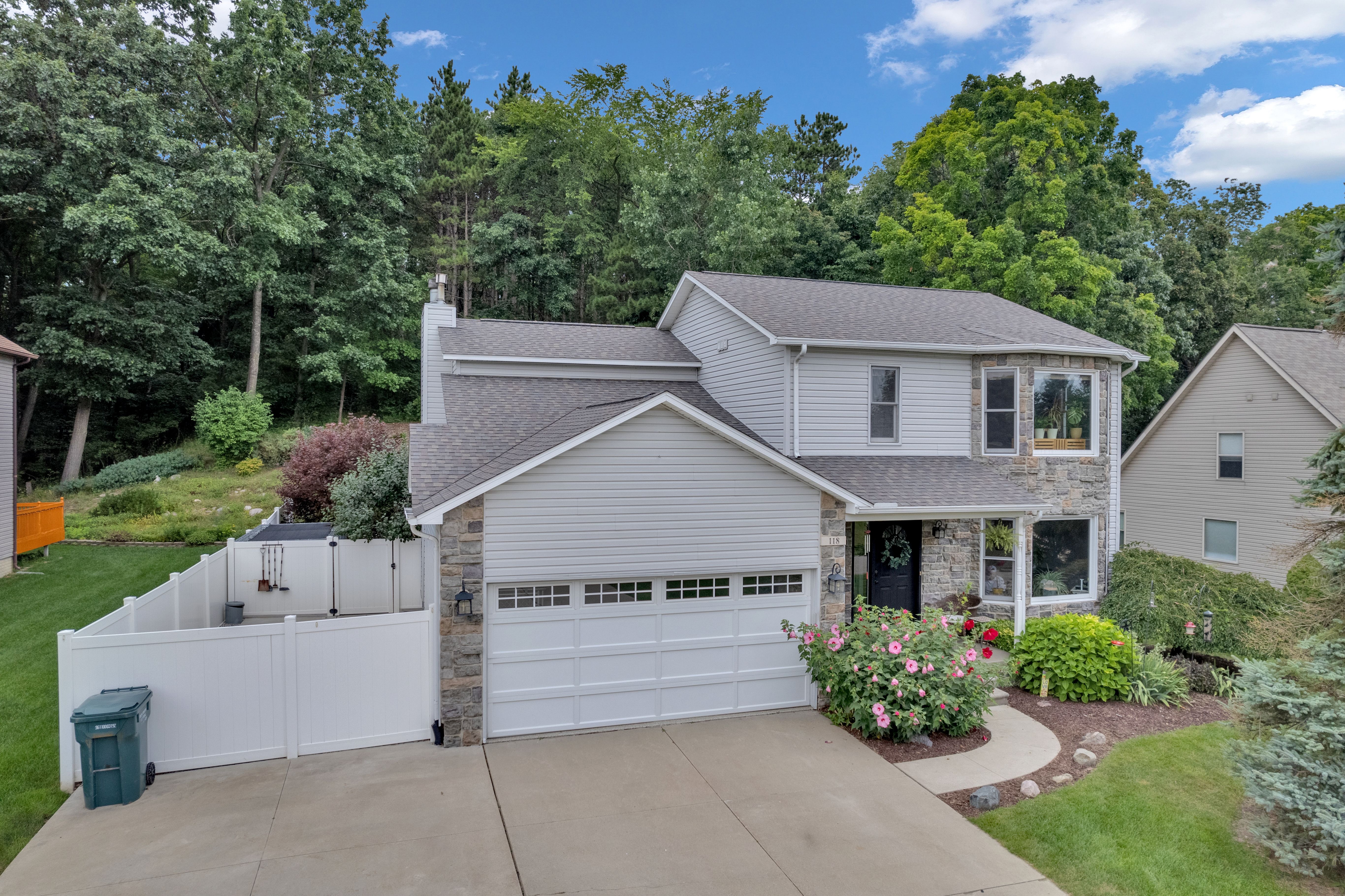 Jamestown Dr, Metamora, MI 48455
