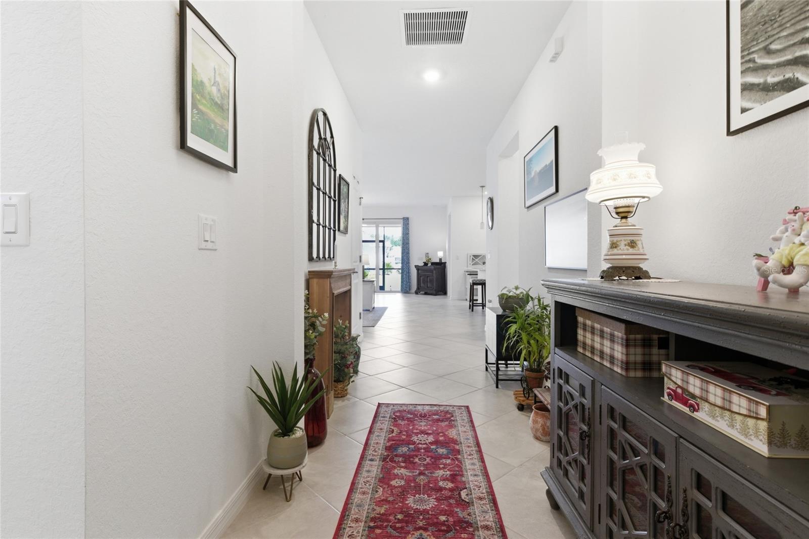 Residential in VENICE 4