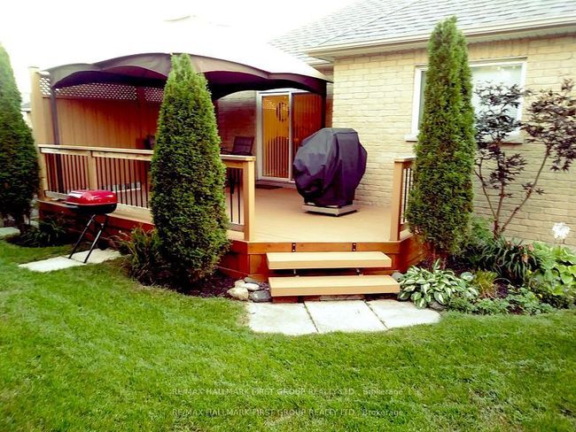 1047 Interlake Dr, House other with 5 bedrooms, 3 bathrooms and 4 parking in Oshawa ON | Image 49