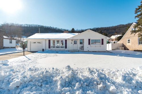 109 Hill Street, La Crescent, MN, 55947 | Card Image