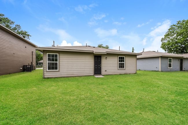 1304 N Brazos Ave, House other with 3 bedrooms, 2 bathrooms and null parking in Cleburne TX | Image 21