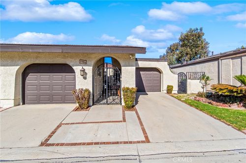 1986 W Bayshore Dr, Anaheim, CA, 92801-1708 | Card Image