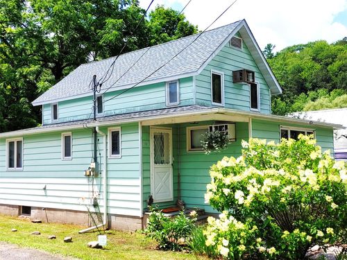 18 Tremper Ave, Phoenicia, NY, 12464-5124 | Card Image