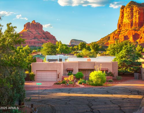 125 Rock Top Rd, Sedona, AZ, 86351-8965 | Card Image