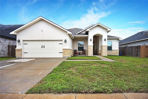 105 John Russell, Portland, TX, 78374-4410 | Card Image