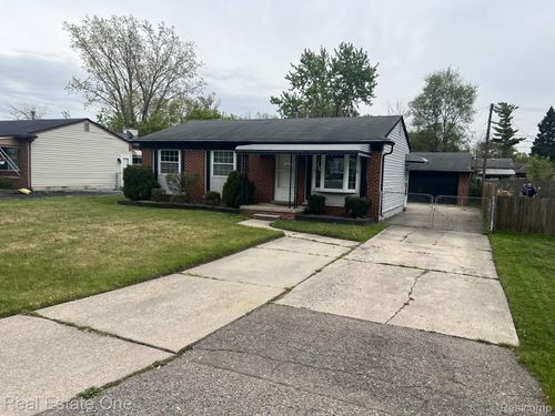 1092 Arthur Dr, Troy, MI, 48083-1803 | Card Image