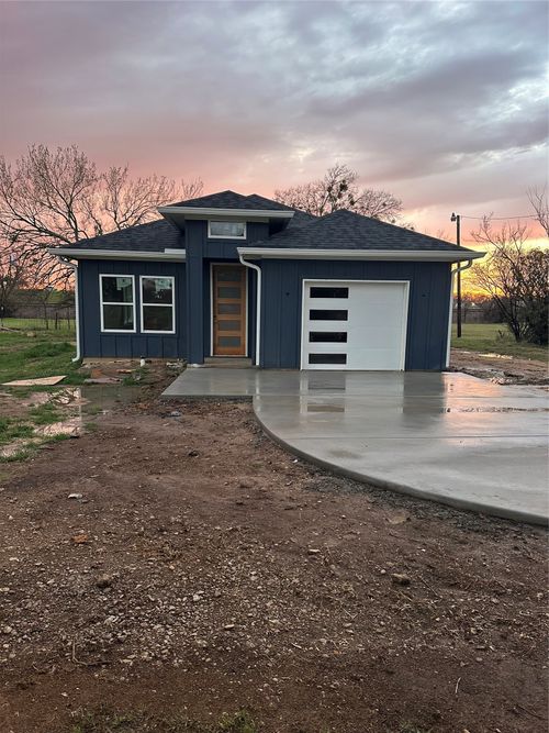 115 Gibson Ln, Valley View, TX, 76272-9729 | Card Image