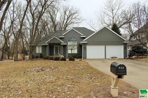 405 N Royal Troon Dr, Dakota Dunes, SD, 57049-5125 | Card Image