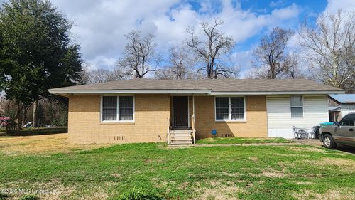 501 Ferriday Dr, Ridgecrest, LA, 71334-3619 | Card Image