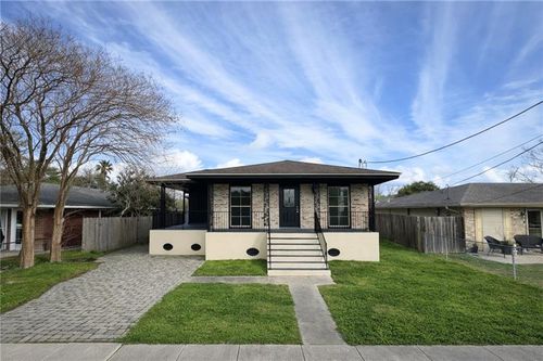 1917 Heights Dr, Saint Bernard, LA, 70085-4847 | Card Image