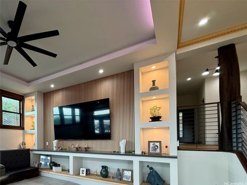 1-2184 Makanani Dr, Honolulu, HI, 96817-2034 | Card Image