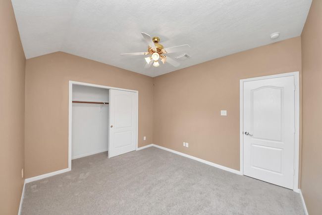 1705 White Willow Ln, House other with 4 bedrooms, 2 bathrooms and 2 parking in Pearland TX | Image 15
