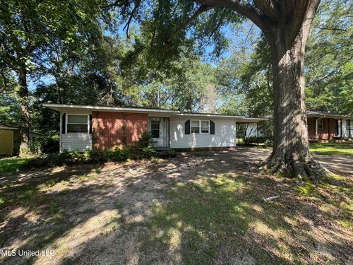 3141 Oak Forest Dr, Jackson, MS, 39212-4119 | Card Image