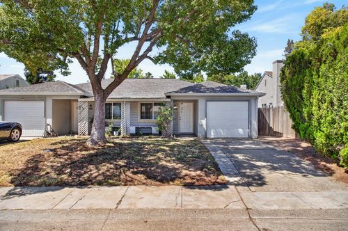 2513-2513 Michelle Dr, Sacramento, CA, 95821-2318 | Card Image