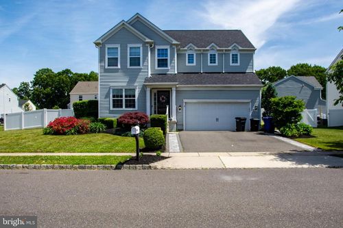 3 Tetkoski Ct, Florence, NJ, 08518-4031 | Card Image