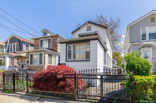 4212 Wilder Avenue, New York, NY, 10466 | Card Image