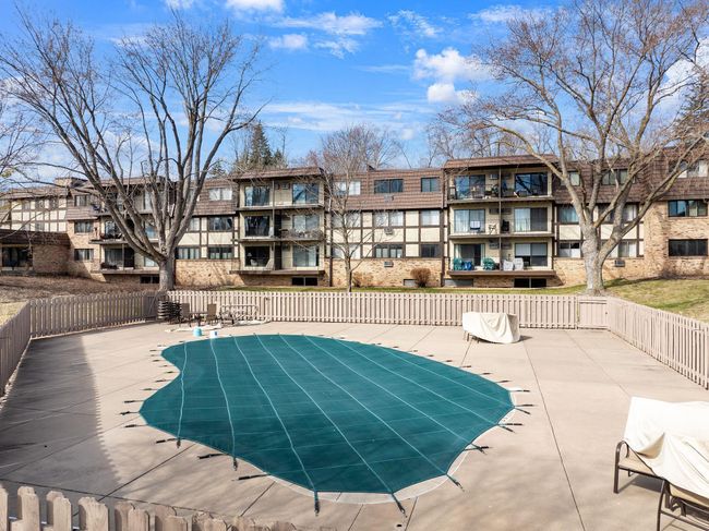 APT-208 - 205 Barry Ave S, Condo with 1 bedrooms, 1 bathrooms and null parking in Wayzata MN | Image 38