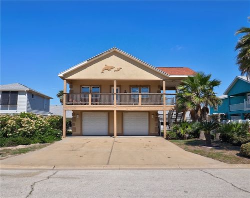 689 Morgan Cir, Port Aransas, TX, 78373-6152 | Card Image
