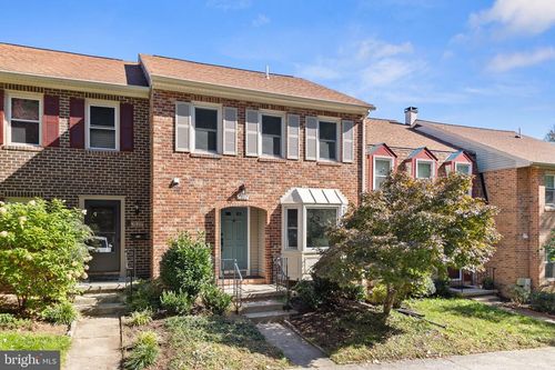 7607 Heatherton Ln, ROCKVILLE, MD, 20854-3211 | Card Image