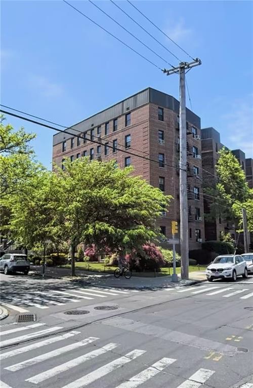 2b-2310 Ocean Parkway, Brooklyn, NY, 11223 | Card Image