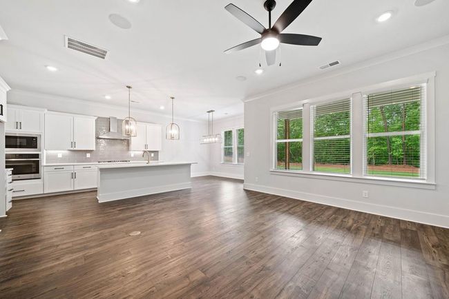 214 Summit View Ln, Home with 3 bedrooms, 3 bathrooms and 2 parking in Ellijay GA | Image 6