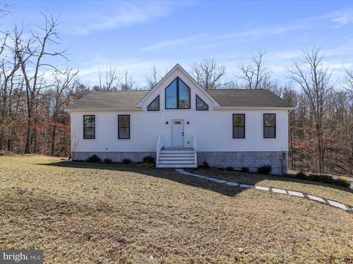 249 Fairview Oaks Ln, BERKELEY SPRINGS, WV, 25411-9000 | Card Image