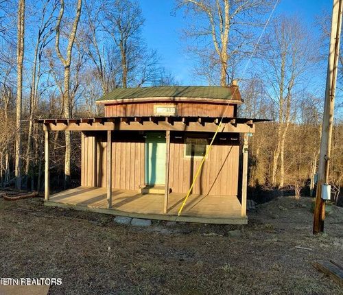 164 Norris St, Crossville, TN, 38572-2050 | Card Image