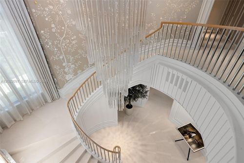 n-sf-02-17975 Collins Ave, Sunny Isles Beach, FL, 33160 | Card Image
