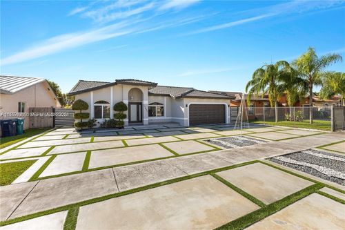 2-14830 Sw 172nd St, Miami, FL, 33187-6726 | Card Image