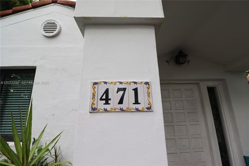 471 Ne 53rd St, Miami, FL, 33137 | Card Image