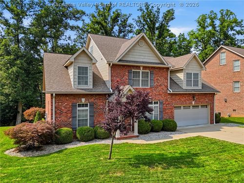 307 Yorkshire Dr, Charleston, WV, 25314-2449 | Card Image