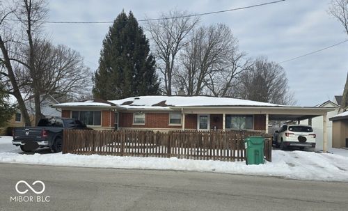 3 Boone St, Cloverdale, IN, 46120-9003 | Card Image